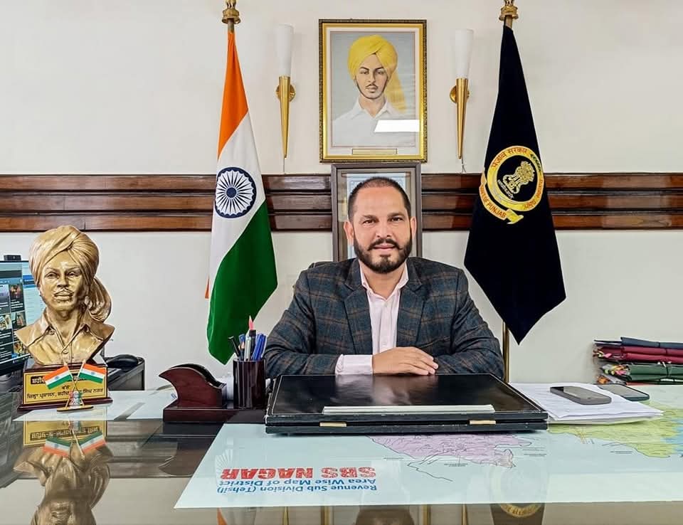 Ban on construction of memorial gate without permission in the district